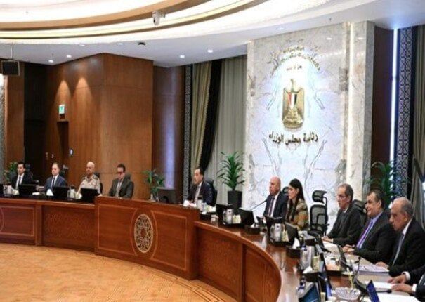 مجلس الوزراء يوافق على تنفيذ المبادرة الرئاسية «مصر تصنع الإلكترونيات» مجلس الوزراء يوافق على تنفيذ المبادرة الرئاسية «مصر تصنع الإلكترونيات»