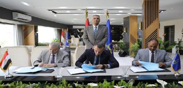 بروتوكول تعاون لإقامة منفذ دائم لبيع إصدارات هيئة الكتاب داخل مكتبة مصر العامة بأسوان بروتوكول تعاون لإقامة منفذ دائم لبيع إصدارات هيئة الكتاب داخل مكتبة مصر العامة بأسوان