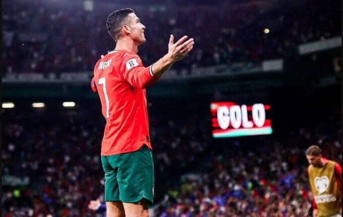 رسالة فخر من رونالدو لجماهير البرتغال قبل مراحل الحسم بتصفيات كأس العالم 2026 رسالة فخر من رونالدو لجماهير البرتغال قبل مراحل الحسم بتصفيات كأس العالم 2026