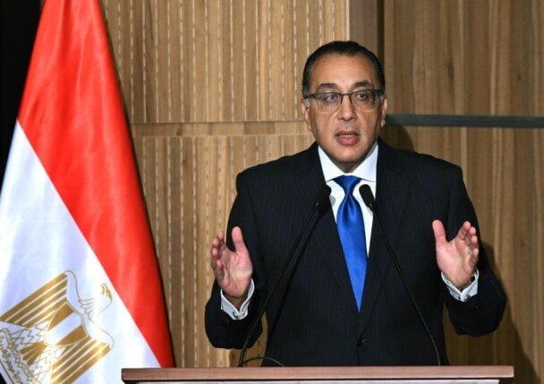 رئيس الوزراء: القيادة السياسية أكدت أن مياه النيل قضية وجودية لا تهاون فيه رئيس الوزراء: القيادة السياسية أكدت أن مياه النيل قضية وجودية لا تهاون فيه