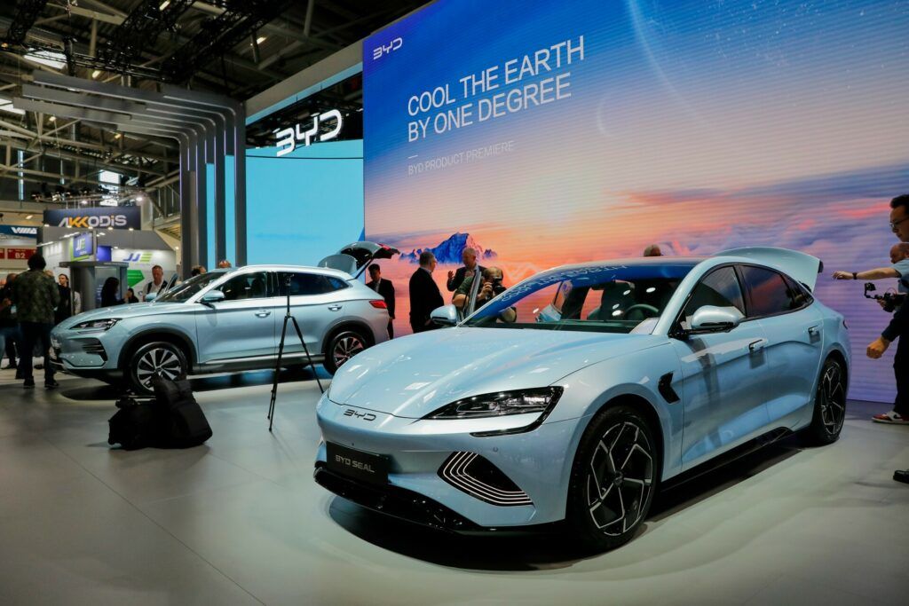 BYD تكشف عن سيارة كهربائية جددية بقوة 523 حصانًا ومدى 354 مي