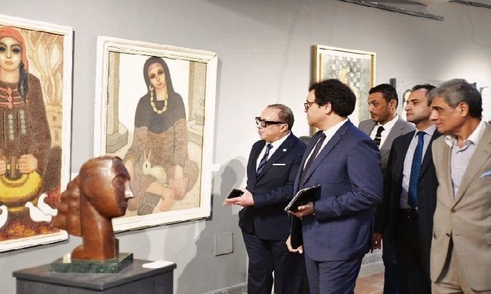 وزير الثقافة فى زيارة لمتحف الفن المعاصر بمجمع الفنون والثقافة بجامعة حلوان وزير الثقافة فى زيارة لمتحف الفن المعاصر بمجمع الفنون والثقافة بجامعة حلوان