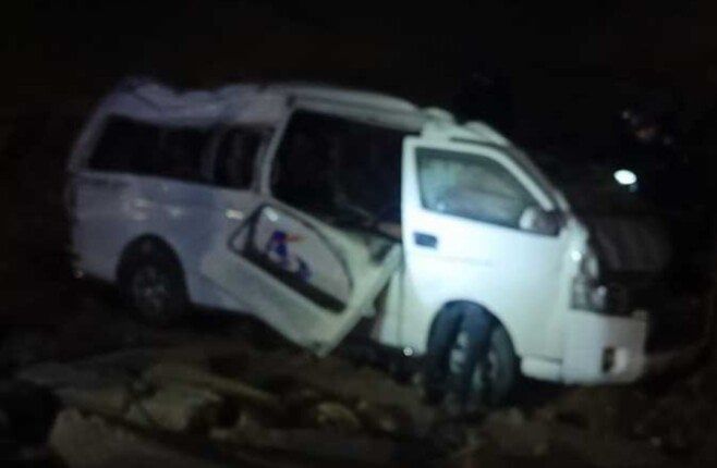 بسبب اختلال عجلة القيادة.. 13 مصابًا بينهم حالة خطرة في انقلاب ميكروباص بالمنيا بسبب اختلال عجلة القيادة.. 13 مصابًا بينهم حالة خطرة في انقلاب ميكروباص بالمنيا