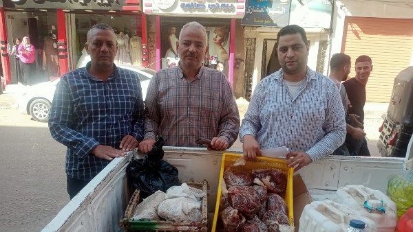 ضبط لحوم غير صالحة وتحرير 300 محضر تمويني خلال حملات في أسيوط