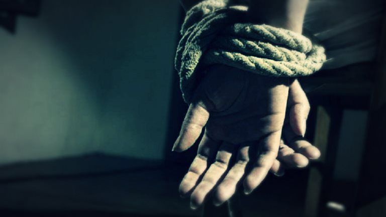 بسبب 8 كيلو ذهب.. أمن القاهرة يضبط 8 جواهرجية متهمين باحتجاز صائغ