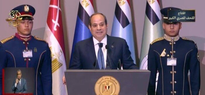 الرئيس السيسي: يوجه التحية للرئيس الأمريكي دونالد ترامب على دعم مساعي وقف الحرب في غزة الرئيس السيسي: يوجه التحية للرئيس الأمريكي دونالد ترامب على دعم مساعي وقف الحرب في غزة