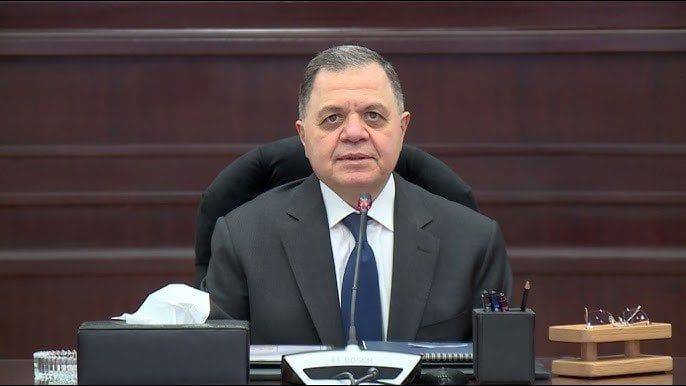 لأسباب تتعلق بالصالح العام.. وزير الداخلية يصدر قرارا بإبعاد يمني خارج البلاد لأسباب تتعلق بالصالح العام.. وزير الداخلية يصدر قرارا بإبعاد يمني خارج البلاد