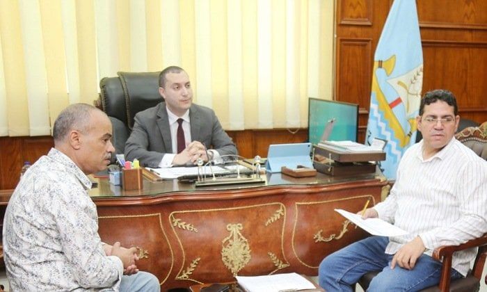 محافظ كفرالشيخ يوجّه ببحث طلبات المواطنين وتعزيز التواصل المباشر لحل المشكلات محافظ كفرالشيخ يوجّه ببحث طلبات المواطنين وتعزيز التواصل المباشر لحل المشكلات