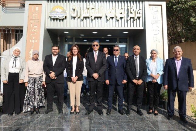 محافظ الجيزة يفتتح مركز «خوفو» للمؤتمرات أمام المتحف المصري الكبير محافظ الجيزة يفتتح مركز «خوفو» للمؤتمرات أمام المتحف المصري الكبير