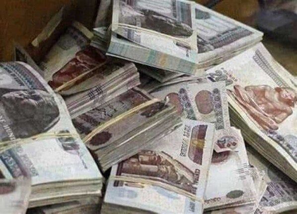 الداخلية تضبط عنصر جنائي لاتهامه بغسل 70 مليون جنيه الداخلية تضبط عنصر جنائي لاتهامه بغسل 70 مليون جنيه