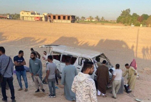 السرعة الزائدة السبب.. إصابة 10 أشخاص في انقلاب ميكروباص بالطريق الصحراوي في المنيا السرعة الزائدة السبب.. إصابة 10 أشخاص في انقلاب ميكروباص بالطريق الصحراوي في المنيا