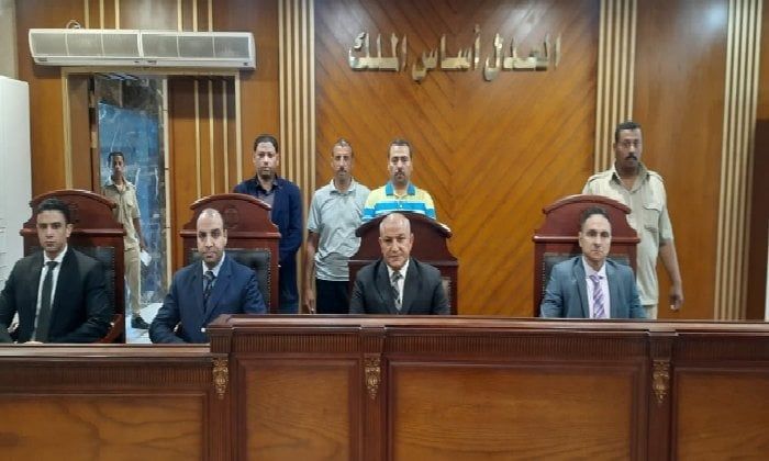 إحالة أوراق 3متهمين بقتل شاب بالشرقية للمفتى والسبب خلاف على المخدرات إحالة أوراق 3متهمين بقتل شاب بالشرقية للمفتى والسبب خلاف على المخدرات