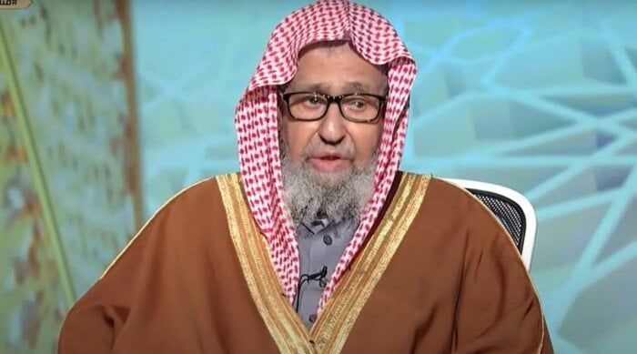 أمر ملكي بتعيين الدكتور صالح الفوزان مفتيًا عامًا ورئيسًا لهيئة كبار العلماء بالسعودية أمر ملكي بتعيين الدكتور صالح الفوزان مفتيًا عامًا ورئيسًا لهيئة كبار العلماء بالسعودية