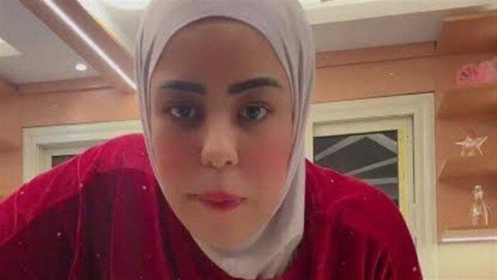 بتهمة نشر فيديوهات خادشة.. تعرف على موعد أولى جلسات محاكمة البلوجر أم مكة بتهمة نشر فيديوهات خادشة.. تعرف على موعد أولى جلسات محاكمة البلوجر أم مكة