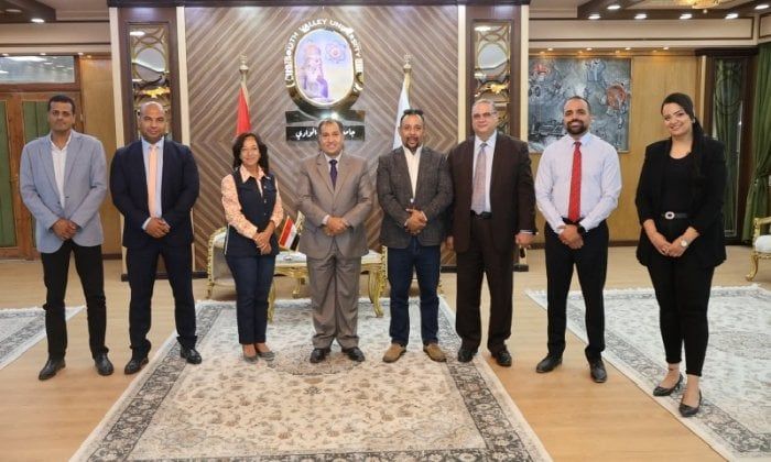 جامعة قنا وبنك تنمية الصادرات.. شراكة استراتيجية لـ جامعة قنا وبنك تنمية الصادرات.. شراكة استراتيجية لـ