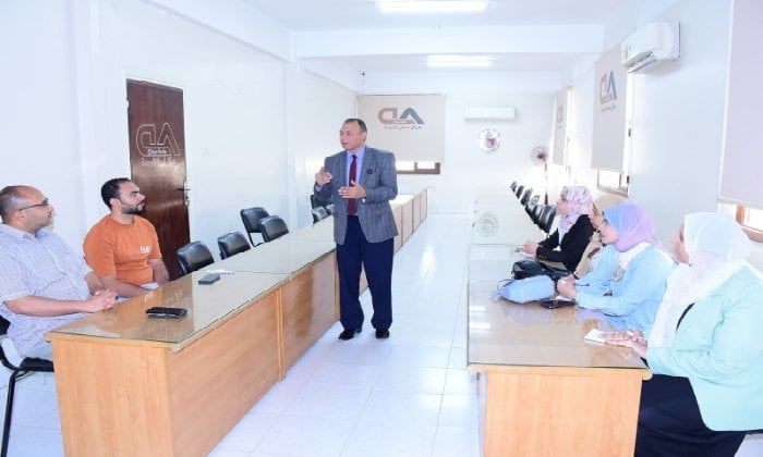 نحو المستقبل الأخضر.. .التنمية المستدامة بجامعة سوهاج يطلق أولي دوراته لحساب البصمة الكربونية نحو المستقبل الأخضر.. .التنمية المستدامة بجامعة سوهاج يطلق أولي دوراته لحساب البصمة الكربونية