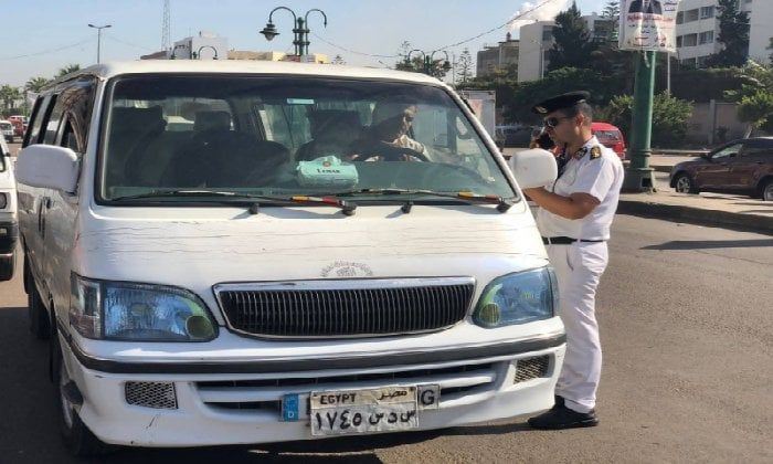حملات مرورية مكبرة بالإسكندرية لضبط السائقين المخالفين حملات مرورية مكبرة بالإسكندرية لضبط السائقين المخالفين