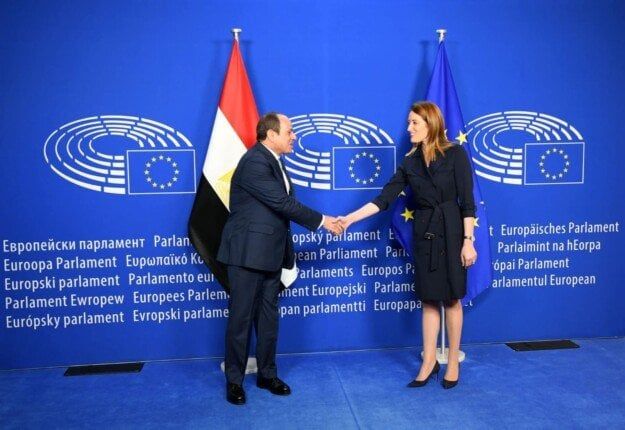 الرئيس السيسي يطالب بالإسراع في تنفيذ محاور الشراكة بين مصر والاتحاد الأوروبي الرئيس السيسي يطالب بالإسراع في تنفيذ محاور الشراكة بين مصر والاتحاد الأوروبي