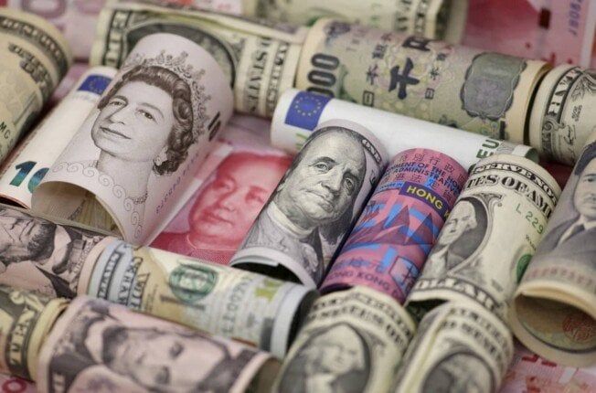 ضبط قضايا إتجار في العملات الأجنبية بقيمة 6 ملايين جنيه خلال 24 ساعة ضبط قضايا إتجار في العملات الأجنبية بقيمة 6 ملايين جنيه خلال 24 ساعة