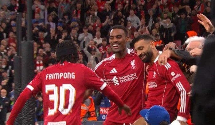 صلاح يقود تشكيل ليفربول الرسمي أمام برينتفورد بالدوري الإنجليزي صلاح يقود تشكيل ليفربول الرسمي أمام برينتفورد بالدوري الإنجليزي