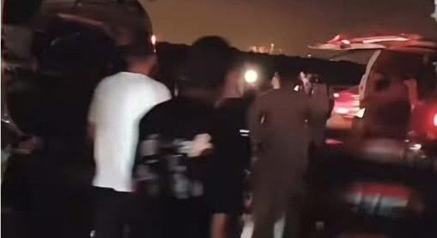 3 تريلات و5 سيارات وأتوبيسين.. حادث مروع على طريق السويس يسفر عن سقوط ضحايا «صور» 3 تريلات و5 سيارات وأتوبيسين.. حادث مروع على طريق السويس يسفر عن سقوط ضحايا «صور»