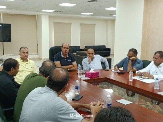 رئيس جهاز العبور يعقد لقاءً مفتوحًا مع ممثلي السكان بعددٍ من الأحياء والمناطق رئيس جهاز العبور يعقد لقاءً مفتوحًا مع ممثلي السكان بعددٍ من الأحياء والمناطق