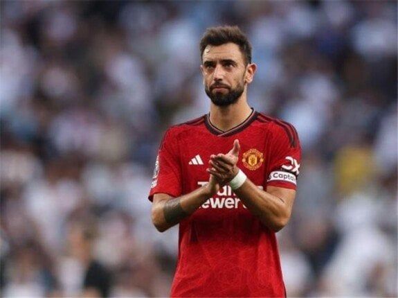 برونو فيرنانديز يقود تشكيل مانشستر يونايتد لمواجهة برايتون بالدوري الإنجليزي برونو فيرنانديز يقود تشكيل مانشستر يونايتد لمواجهة برايتون بالدوري الإنجليزي