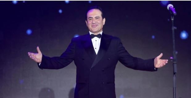 محمد ثروت يغني لمصر بدار الأوبرا احتفالا بنصر أكتوبر