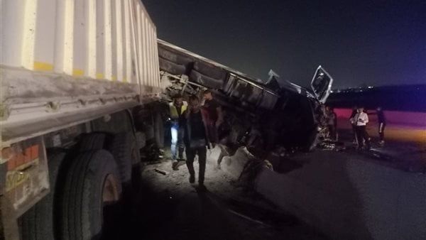 بيان عاجل من الصحة بشأن حادث طريق القاهرة السويس.. «مصرع شخصين وإصابة 41» بيان عاجل من الصحة بشأن حادث طريق القاهرة السويس.. «مصرع شخصين وإصابة 41»