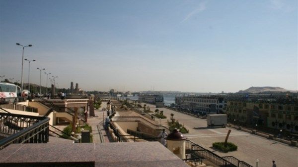 محافظ أسوان: تشديد الإجراءات لضمان أمان وحماية السائحين والحفاظ على الشكل الحضاري محافظ أسوان: تشديد الإجراءات لضمان أمان وحماية السائحين والحفاظ على الشكل الحضاري