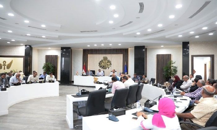 محافظ أسوان يمنح مهلة أخيرة لتقنين أوضاع أراضى الدولة حتى نهاية أكتوبر محافظ أسوان يمنح مهلة أخيرة لتقنين أوضاع أراضى الدولة حتى نهاية أكتوبر