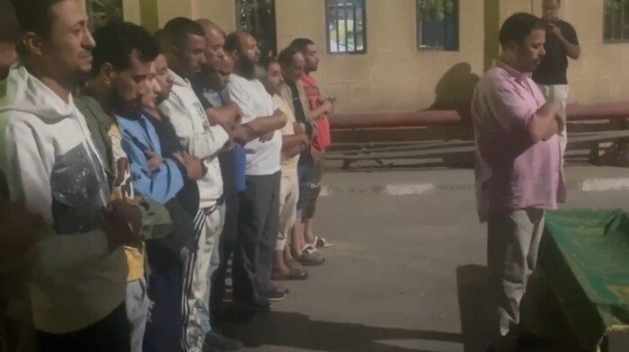 تشييع جثمان الطفل سليم ضحية بلاعة الصرف الصحي بإسكو تشييع جثمان الطفل سليم ضحية بلاعة الصرف الصحي بإسكو