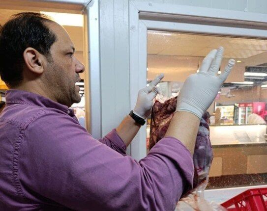200 كجم لحوم فاسدة.. حملة مكبرة تضبط «هايبر شهير» ببورفؤاد 200 كجم لحوم فاسدة.. حملة مكبرة تضبط «هايبر شهير» ببورفؤاد