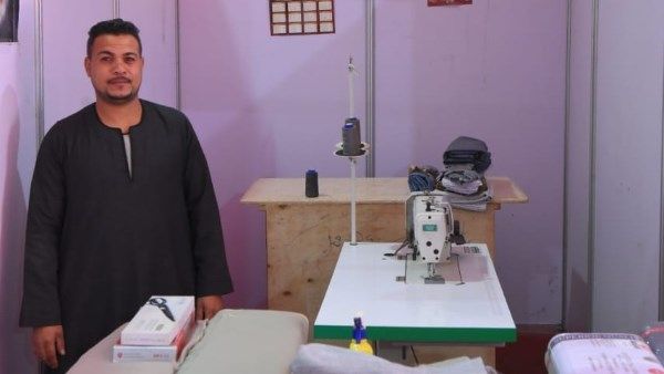 تسليم مشاريع تمكين اقتصادى للأسر الاولى بالرعاية فى جميع مراكز الأقصر تسليم مشاريع تمكين اقتصادى للأسر الاولى بالرعاية فى جميع مراكز الأقصر