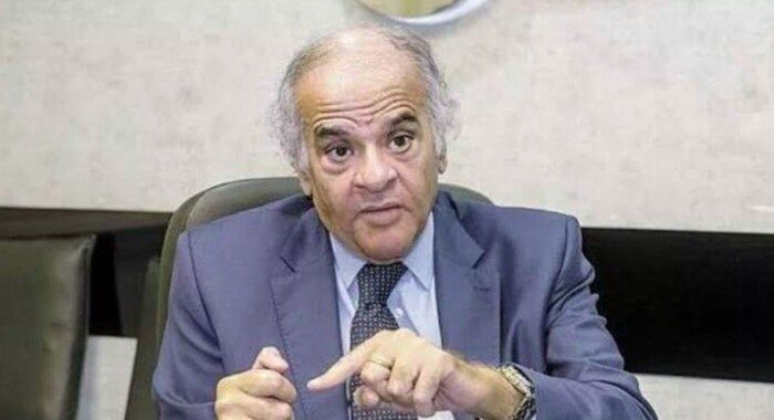 ممدوح عباس يُشيد بـ نجم الزمالك قبل مواجهة البنك الأهلي:«يتحدث قليلًا» ممدوح عباس يُشيد بـ نجم الزمالك قبل مواجهة البنك الأهلي:«يتحدث قليلًا»