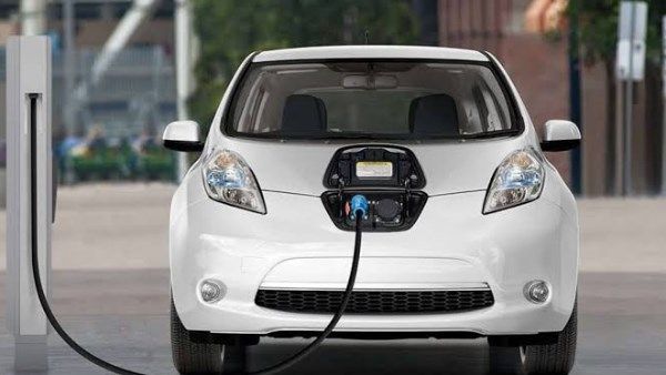 السيارات الكهربائية