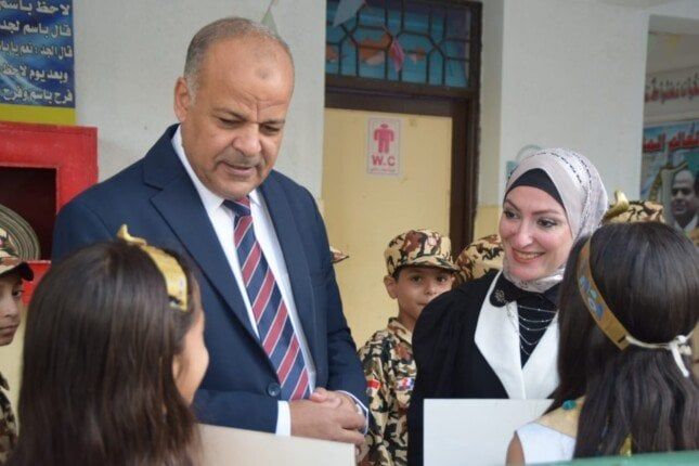 مدير تعليم بورسعيد يشارك طلاب مدرسة تنيس الإبتدائية فعاليات طابور الصباح مدير تعليم بورسعيد يشارك طلاب مدرسة تنيس الإبتدائية فعاليات طابور الصباح