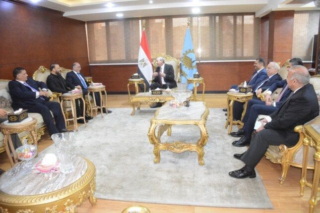 محافظ الغربية يستقبل أعضاء مجلس الشيوخ الجدد.. ويؤكد استمرار التعاون لخدمة المواطن محافظ الغربية يستقبل أعضاء مجلس الشيوخ الجدد.. ويؤكد استمرار التعاون لخدمة المواطن