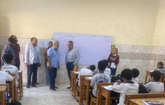 محافظ الدقهلية في زيارة مفاجئة لمدرسة المنصورة.. ويحاور الطلاب حول الوطنية و محافظ الدقهلية في زيارة مفاجئة لمدرسة المنصورة.. ويحاور الطلاب حول الوطنية و