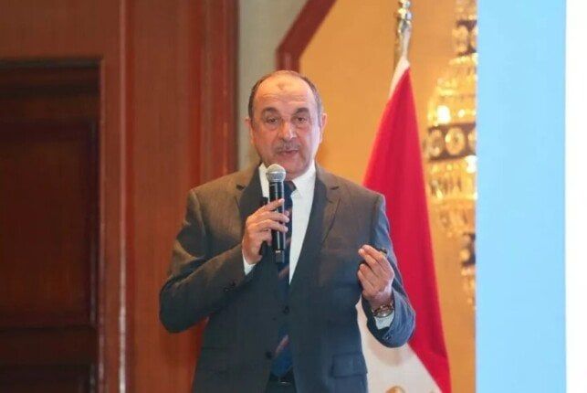 وزير قطاع الأعمال: شراكة محتملة في «النصر للأسمدة» لنقل تكنولوجيا الهيدروجين الأخضر وزير قطاع الأعمال: شراكة محتملة في «النصر للأسمدة» لنقل تكنولوجيا الهيدروجين الأخضر