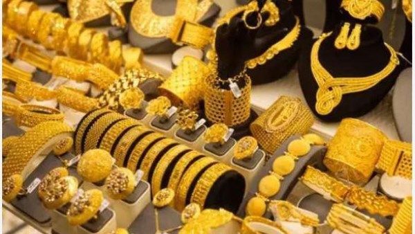 استقرار أسعار الذهب بعد تراجع حاد مع انحسار المخاوف التجارية