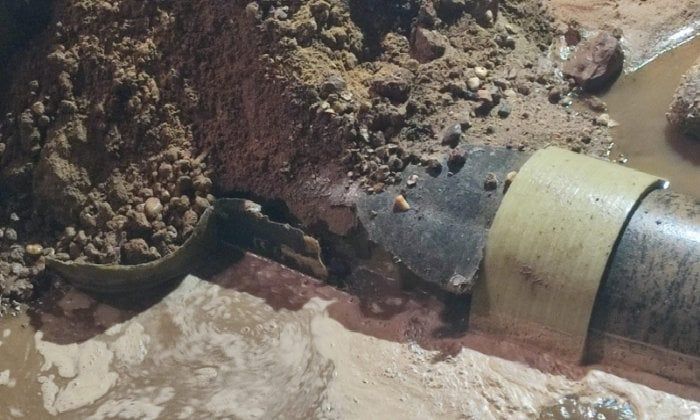 في 6 ساعات فقط.. أسوان تُنهي كسر خط الصرف وتعيد المياه للكرور في 6 ساعات فقط.. أسوان تُنهي كسر خط الصرف وتعيد المياه للكرور