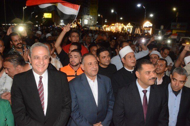 محافظ الغربية يُشارك المواطنين بطنطا مشاهدة افتتاح المتحف المصري الكبير محافظ الغربية يُشارك المواطنين بطنطا مشاهدة افتتاح المتحف المصري الكبير