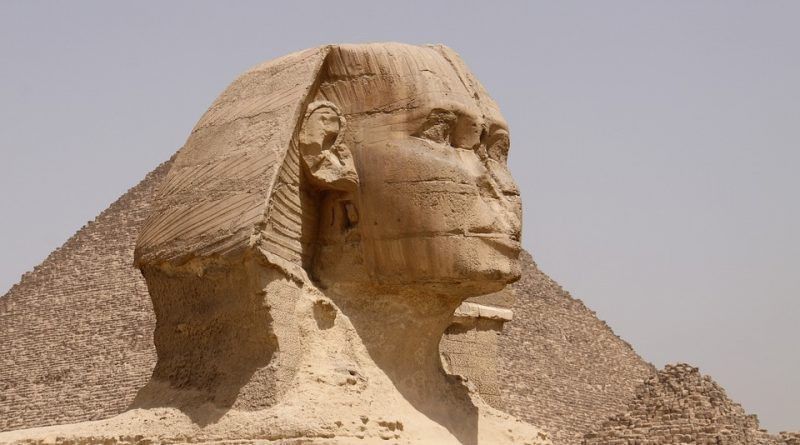 A New geological study shows that the great sphinx of Giza is 800,000 ...