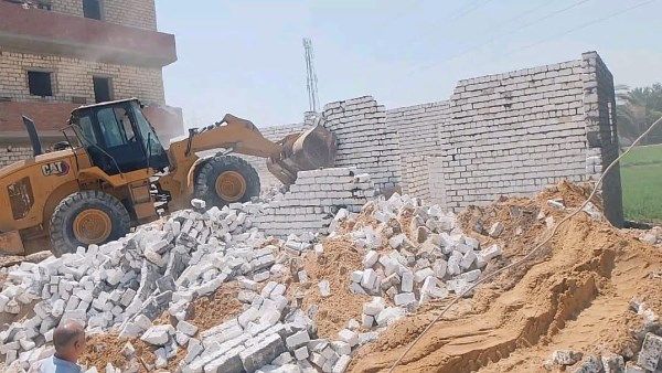 إزالة 17 حالة تعد على الزراعات وبناء مخالف وتغيرات مكانية بالغربية