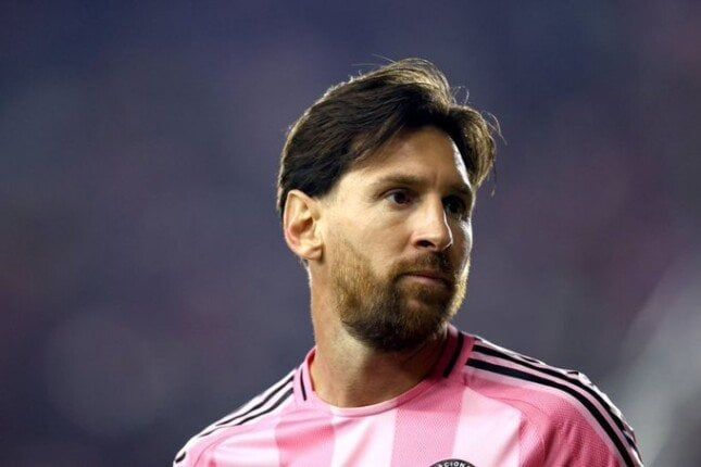 ميسي يفشل في إنقاذ إنتر ميامي من الهزيمة أمام ناشفيل في الدوري الأمريكي ميسي يفشل في إنقاذ إنتر ميامي من الهزيمة أمام ناشفيل في الدوري الأمريكي