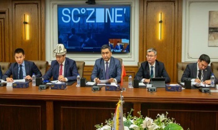 رئيس اقتصادية قناة السويس يستقبل نائب رئيس مجلس الوزراء القرغيزي لبحث التعاون المشترك رئيس اقتصادية قناة السويس يستقبل نائب رئيس مجلس الوزراء القرغيزي لبحث التعاون المشترك