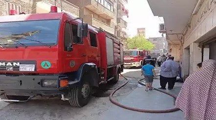 النيران تلتهم مصنع ملابس بالقاهرة.. والدفع بسيارات إطفاء النيران تلتهم مصنع ملابس بالقاهرة.. والدفع بسيارات إطفاء