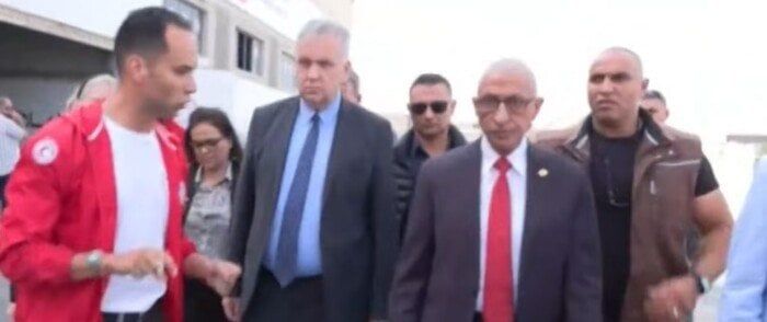 سفير ألمانيا يزور مركز الخدمات اللوجستية للهلال الأحمر بمدينة العريش (بث مباشر) سفير ألمانيا يزور مركز الخدمات اللوجستية للهلال الأحمر بمدينة العريش (بث مباشر)