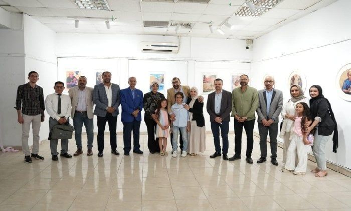 رئيس جامعة الأقصر تفتتح معرضين فنيين بكلية الفنون الجميلة رئيس جامعة الأقصر تفتتح معرضين فنيين بكلية الفنون الجميلة